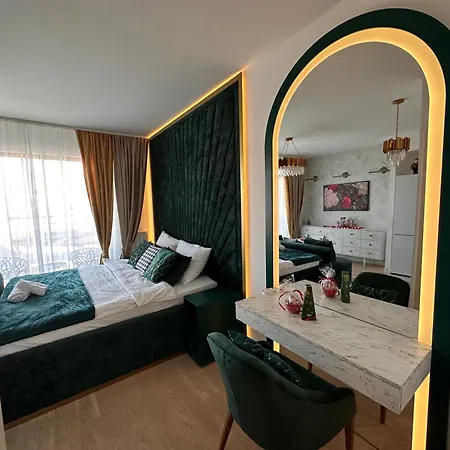 Beldorado - Waterfront Luxury Amber