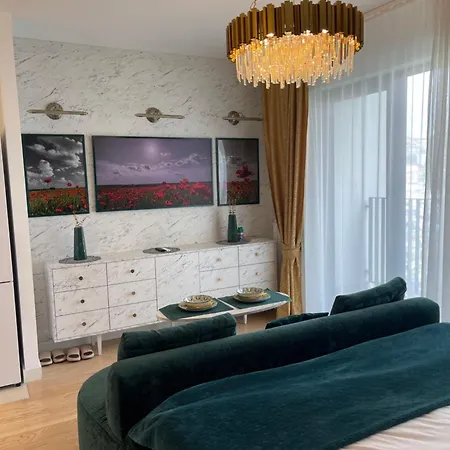 Beldorado - Waterfront Luxury Amber